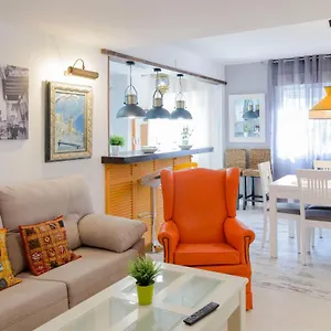  Apartment Mezquita Apart. With Free Parking Spain